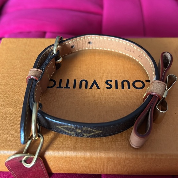 Louis Vuitton Dog Collar/Bracelet & Dust Bag - Picture 8 of 16